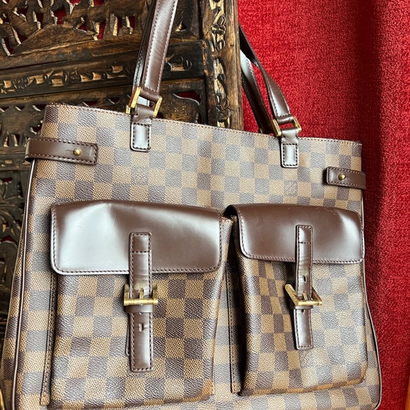 Gorgeous Brown Checkered Tote Shoulder Bag - Picture 9 of 12